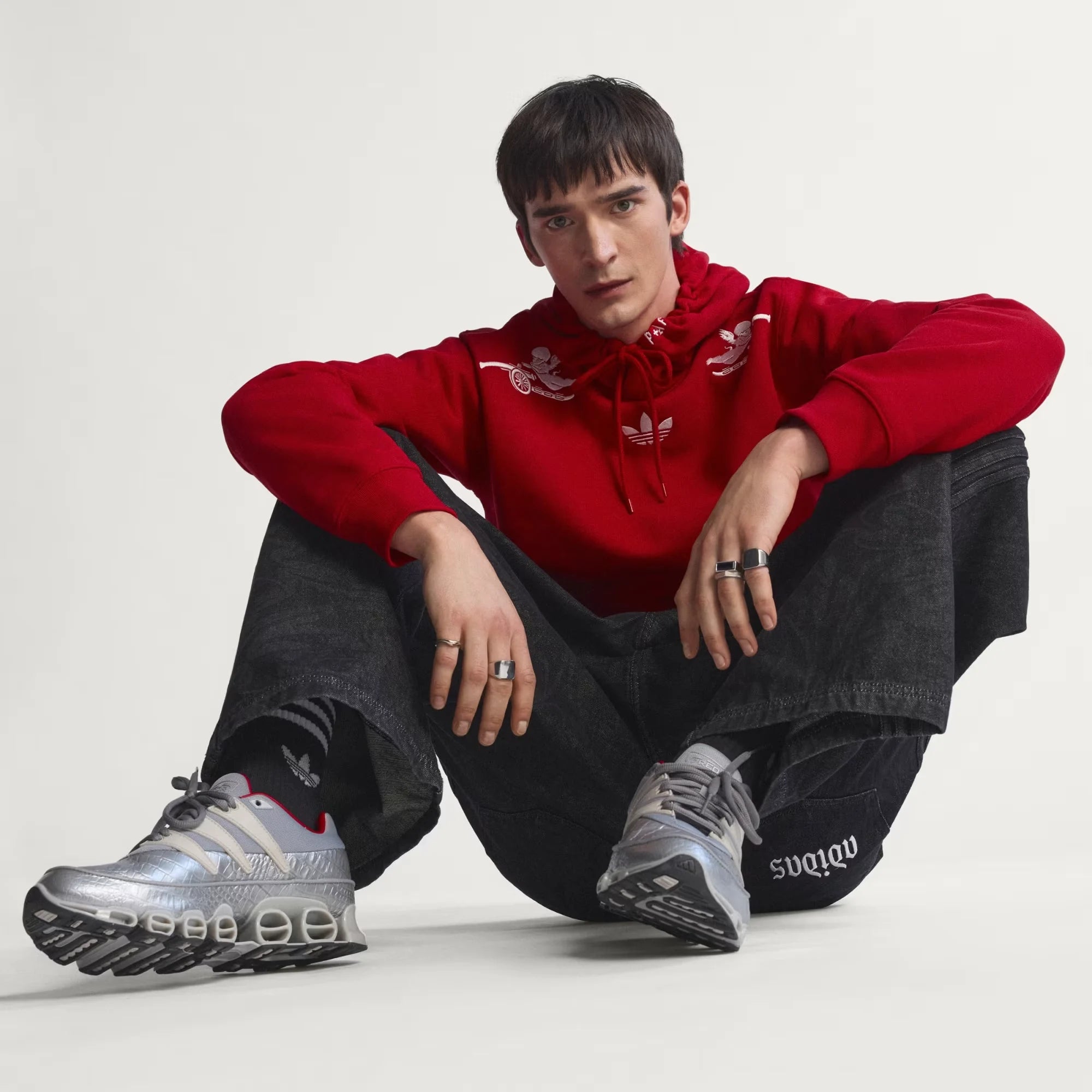 Adidas_Arsenal_FC_PlacesFaces_Hoodie_Red