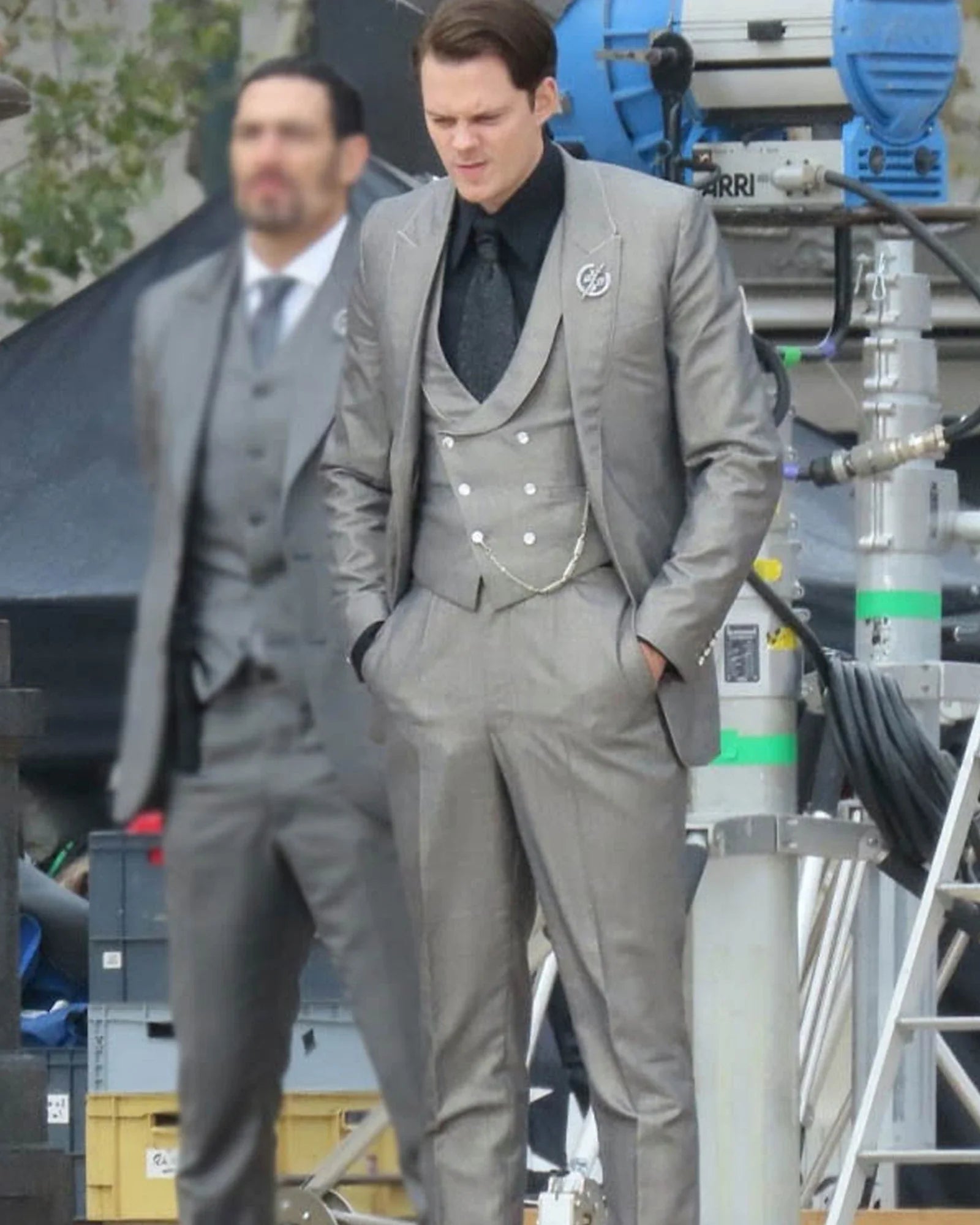 Bill-Skarsgard-John-Wick-Chapter-4-Grey-Suit