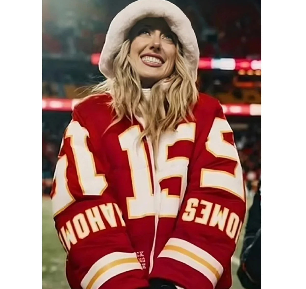 Chiefs-Dolphins-Game-Brittany-Mahomes-Kristin-Juszczyk-Chiefs-Jacket