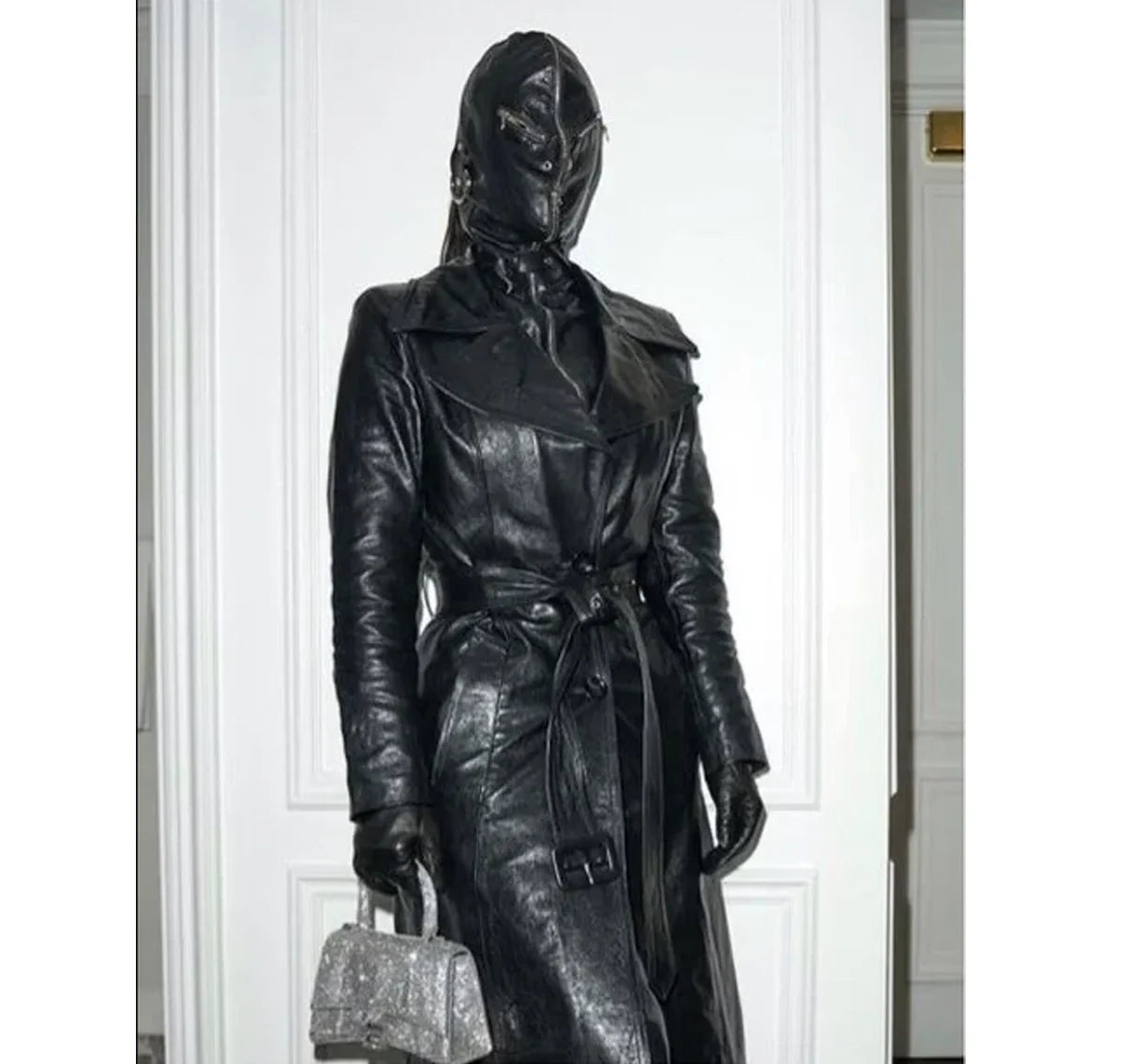 Kim-Kardashian-Met-Gala-2021-Coat