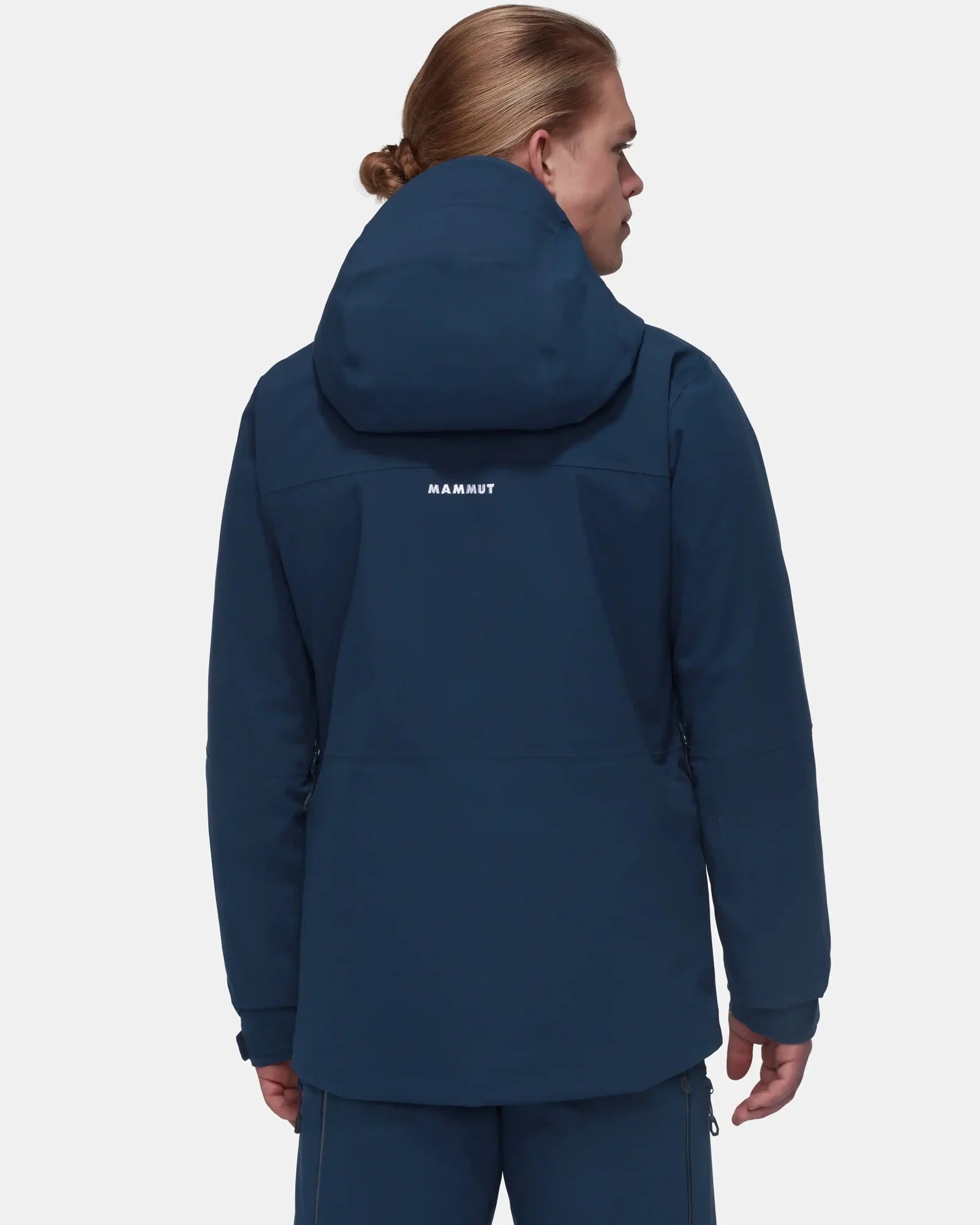 Mammut-Ski-Jacket-BackView