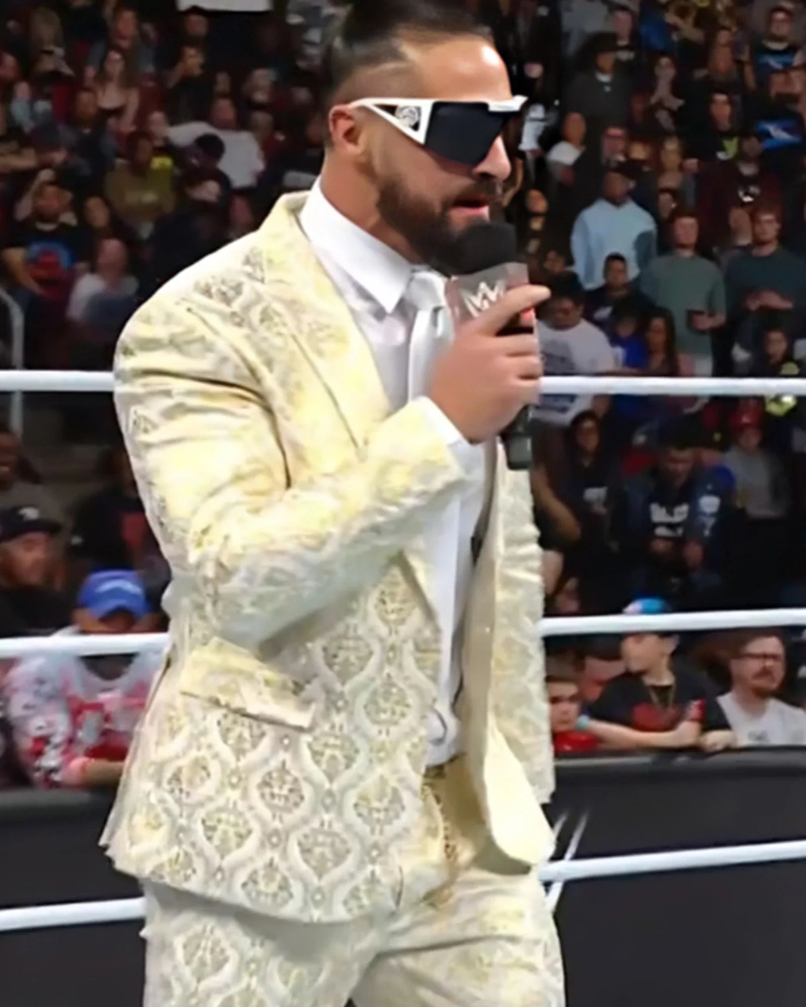Monday-Night-RAW-Seth-Rollins-Printed-Suit