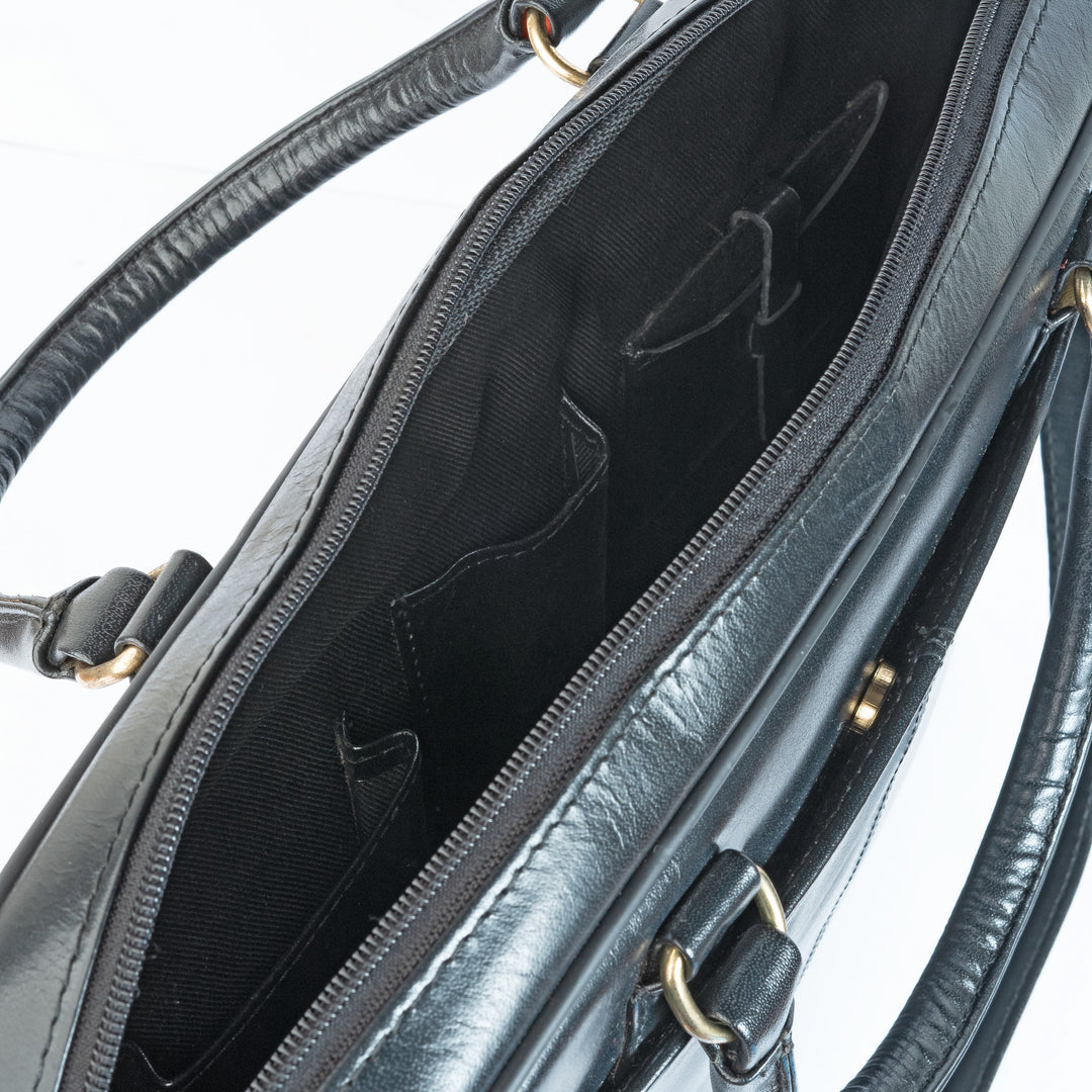 Premium Oil Pull Up Laptop Bag, Black Zing Apparel