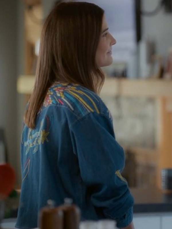 
Shrinking   Cobie Smulders Denim Shacket