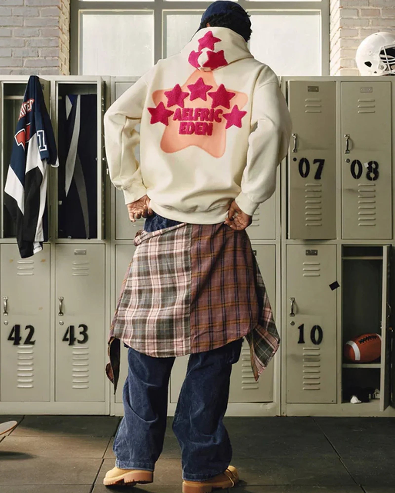 White-With-Pink-Star-Aelfric-Eden-Hoodie