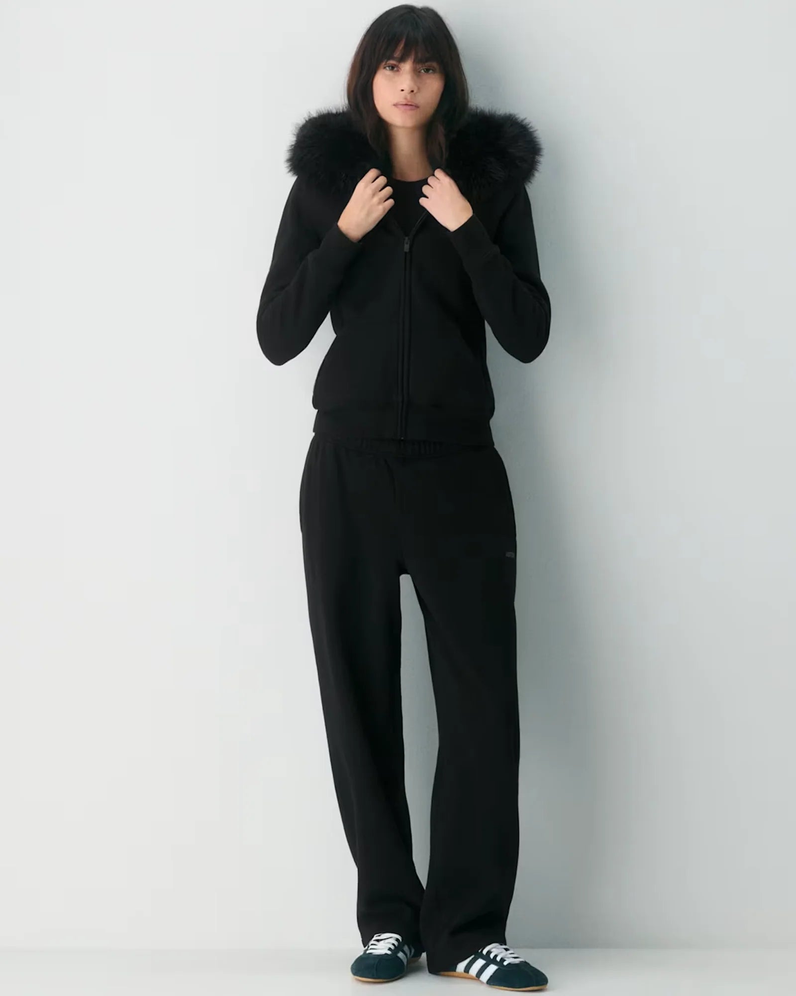 Womens-Aritzia-Fur-Hoodie
