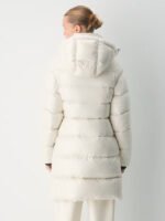 Aritzia-The-Supersnug-Puff-Mid-Hi-Gloss-Back