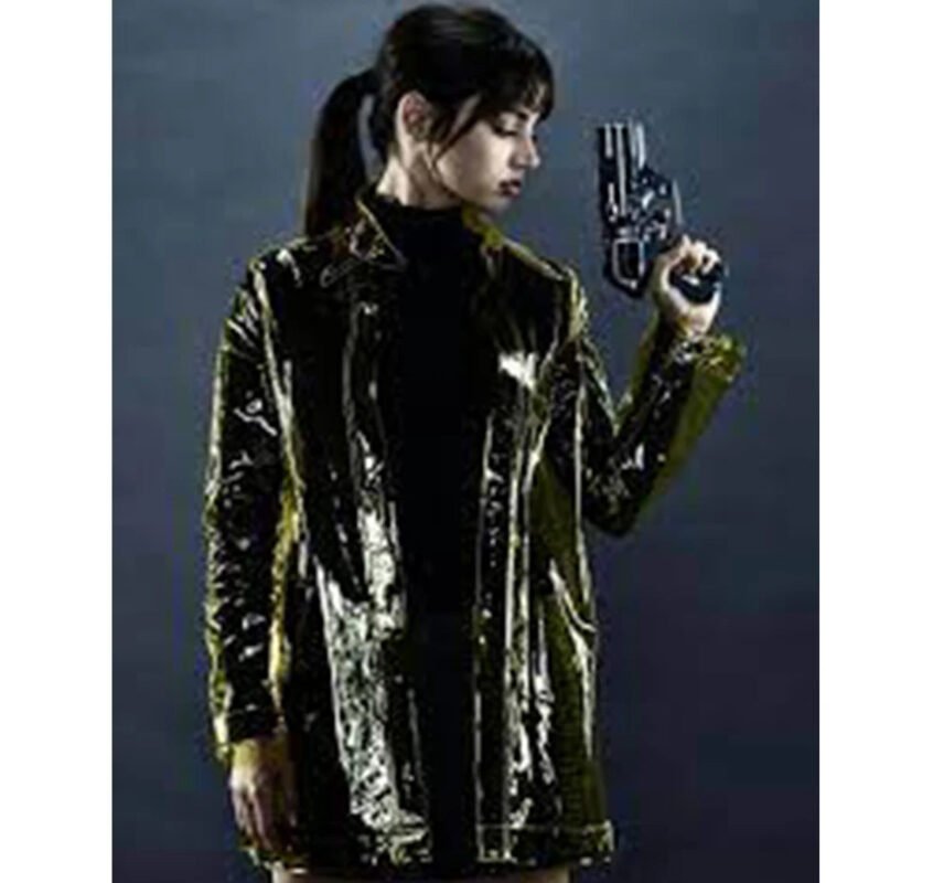 Blade-Runner-2049-Ana-De-Armas-Yellow-Joi-Jacket