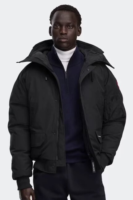 Canada-Goose-Chilliwack-Bomber-Jacket-In-Black