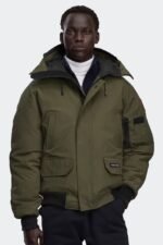 Canada-Goose-Chilliwack-Bomber-Jacket-In-Military-Green