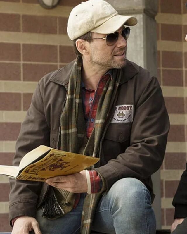Christian-Slater-Mr-Robot-Jacket