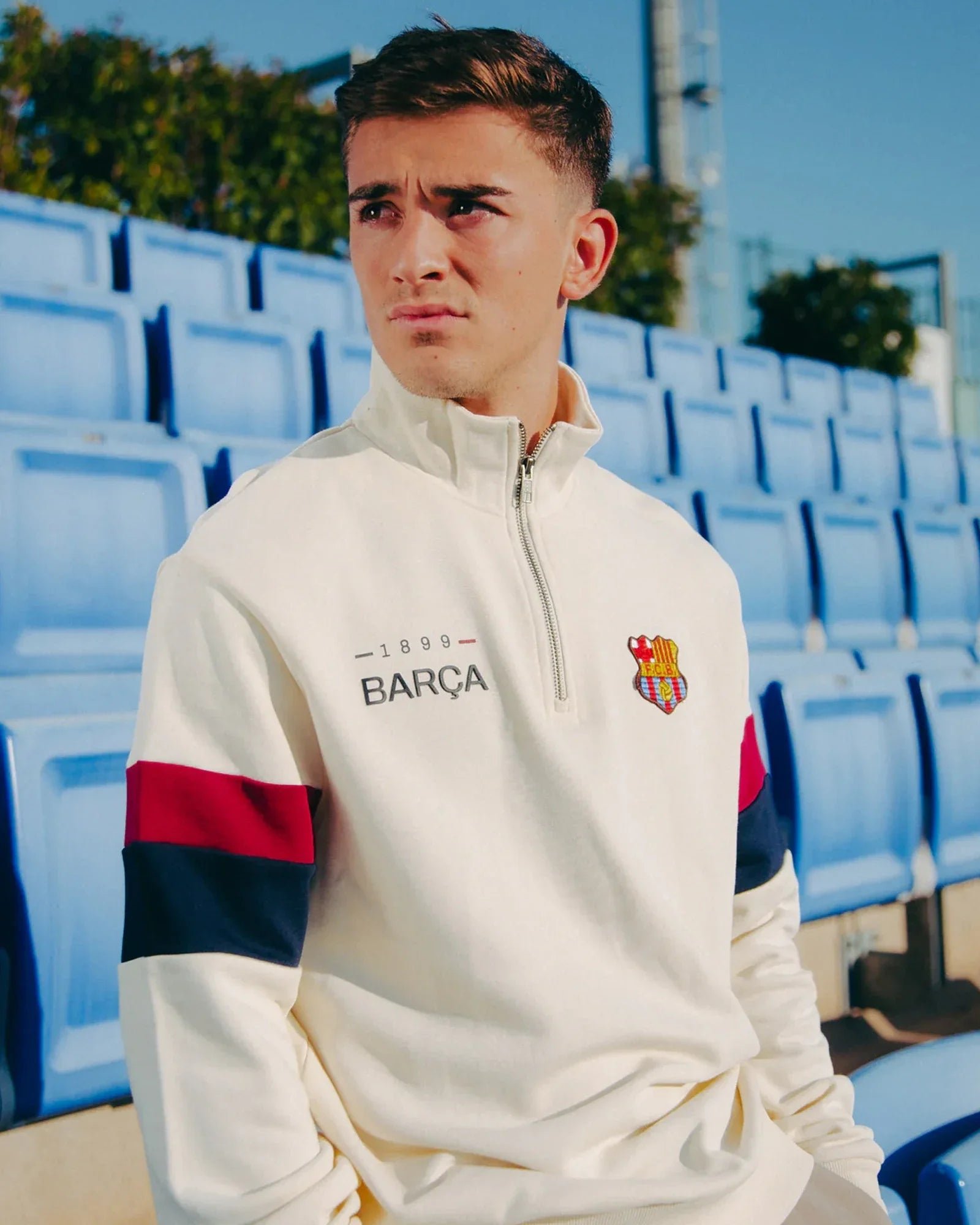 FC-Barcelona-Retro-1899-Sweatshirt-1 FC-Barcelona-Retro-1899-Sweatshirt