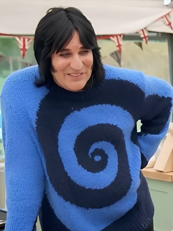 Great-British-Bake-Off-Noel-Fielding-Twister-Knit-Sweater_42619ccc-0a69-4127-bf2c-7d28325eaac3 Great-British-Bake-Off-Noel-Fielding-Twister-Knit-Sweater