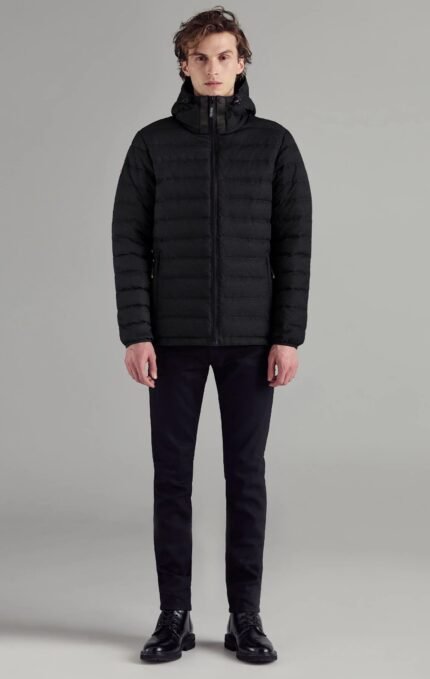 Men’s hooded lightweight puffer jacket