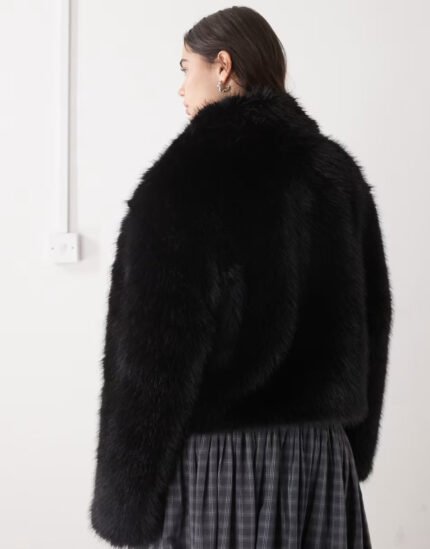Monki-Short-Faux-Fur-Jacket-Back