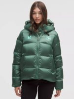 Team-Canada-Women-Wunder-Puff-Large-Hood-Shine-Jacket